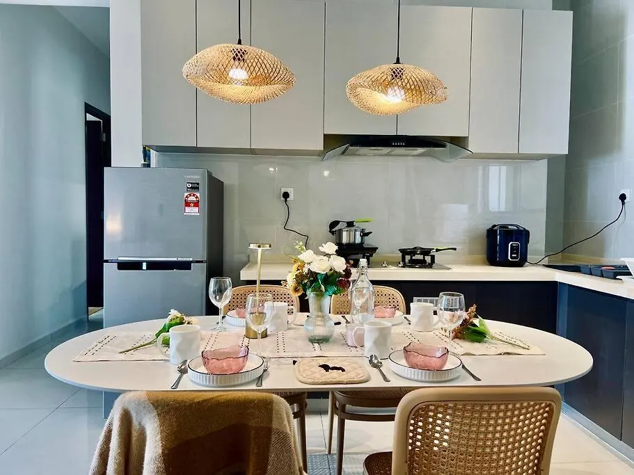 Country Garden Danga Bay Bay Laurel By R9 Homestay Johor Bahru 0*,  Malaysia