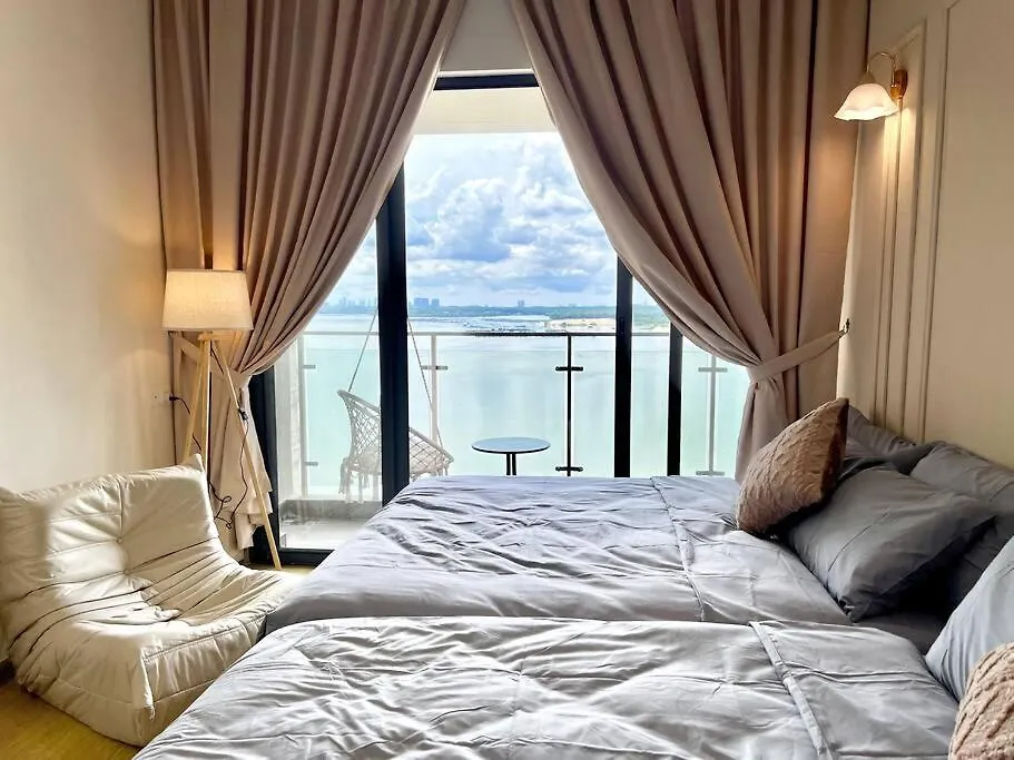 Country Garden Danga Bay Bay Laurel By R9 Homestay Johor Bahru 0*,  Malaysia