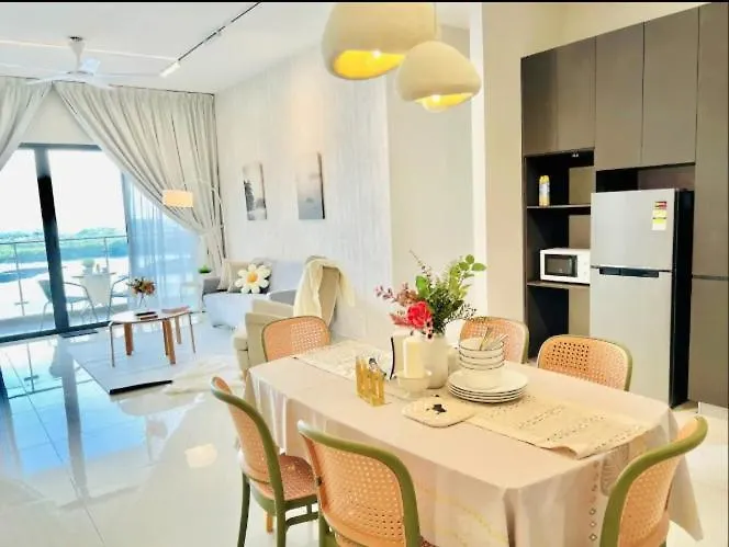 Country Garden Danga Bay Bay Laurel By R9 Homestay Johor Bahru Malaysia